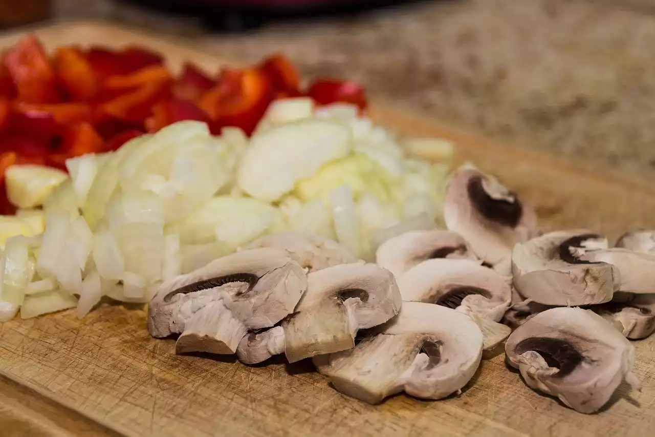 A arte da comida reconfortante: receitas de jantares aconchegantes para noites em casa